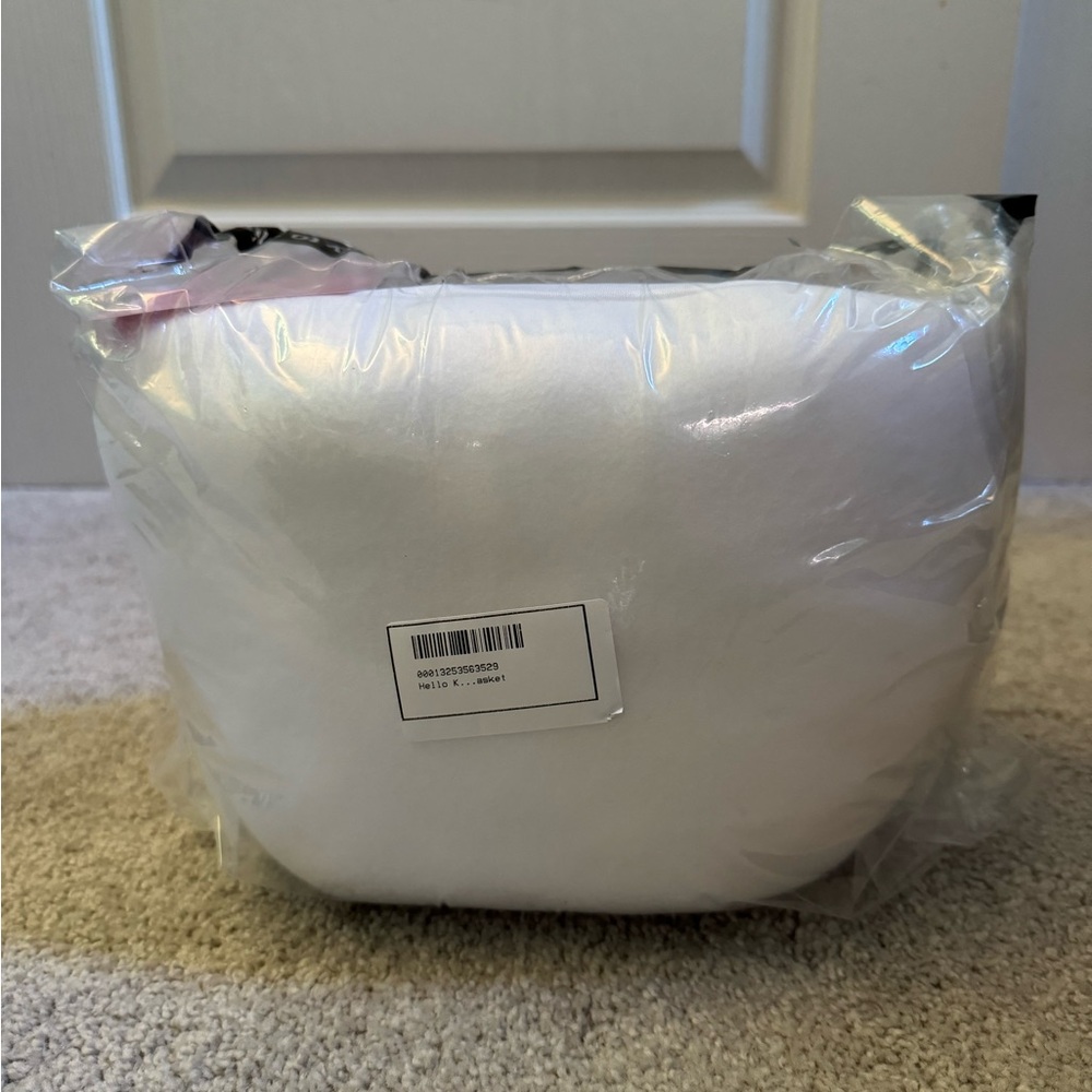 NWT Hello Kitty Plush Bucket - Picture 3 of 3